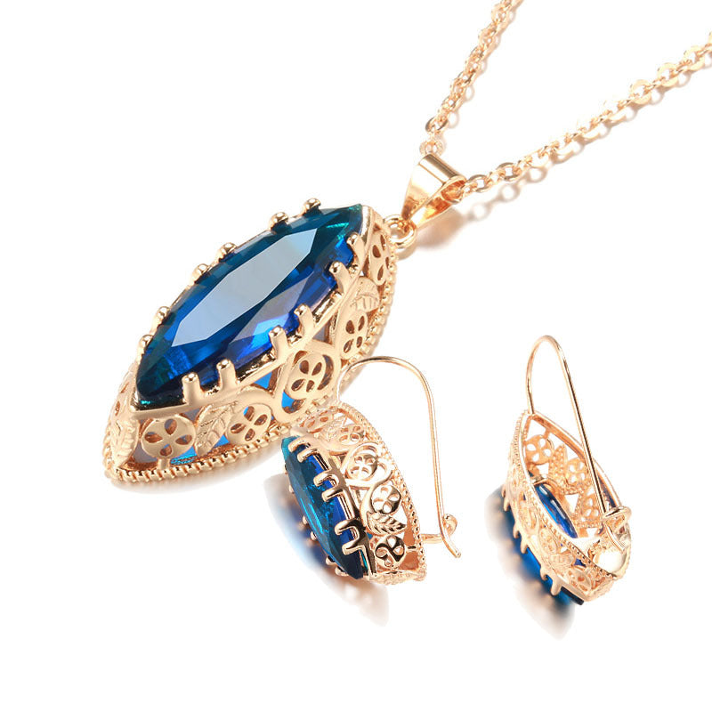 💎【Cumpărați 1 obțineți 1】Set de colier și cercei cu pietre prețioase, cu inimă deschisă, în formă de trifoi cu patru foi, la modă