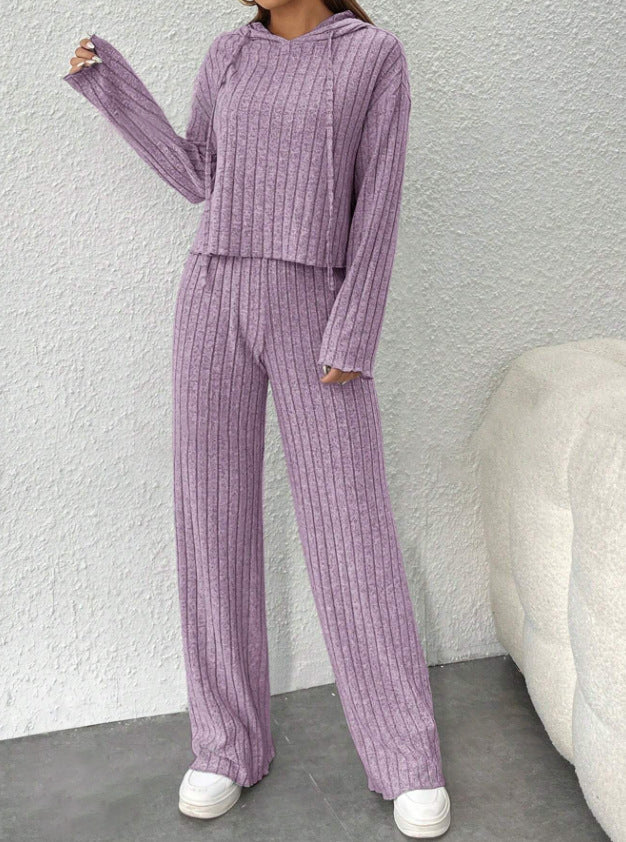 Ženski pleteni top s kapuco in široke hlače iz dveh delov