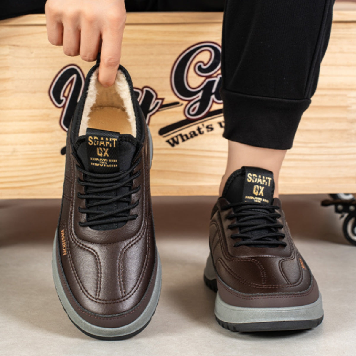 ⛄🔥【39-45】2025 Muške zimske ležerne sportske cipele, prava koža, vodootporne, mekani potplat i baršun, nove